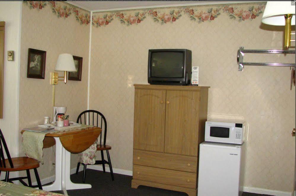 Oak Park Inn Whitehall Zewnętrze zdjęcie
