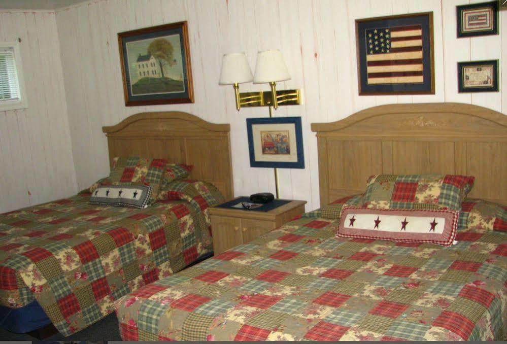 Oak Park Inn Whitehall Zewnętrze zdjęcie