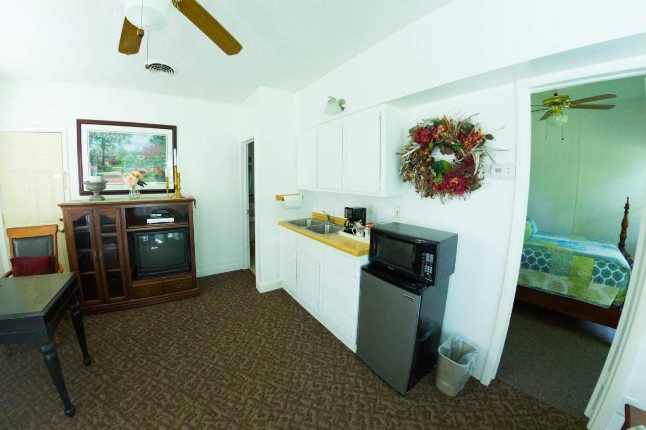 Oak Park Inn Whitehall Zewnętrze zdjęcie