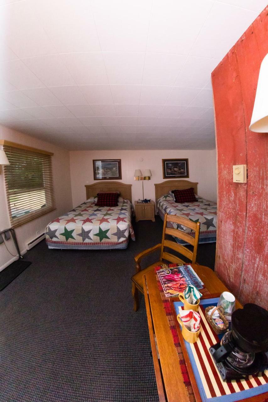 Oak Park Inn Whitehall Zewnętrze zdjęcie